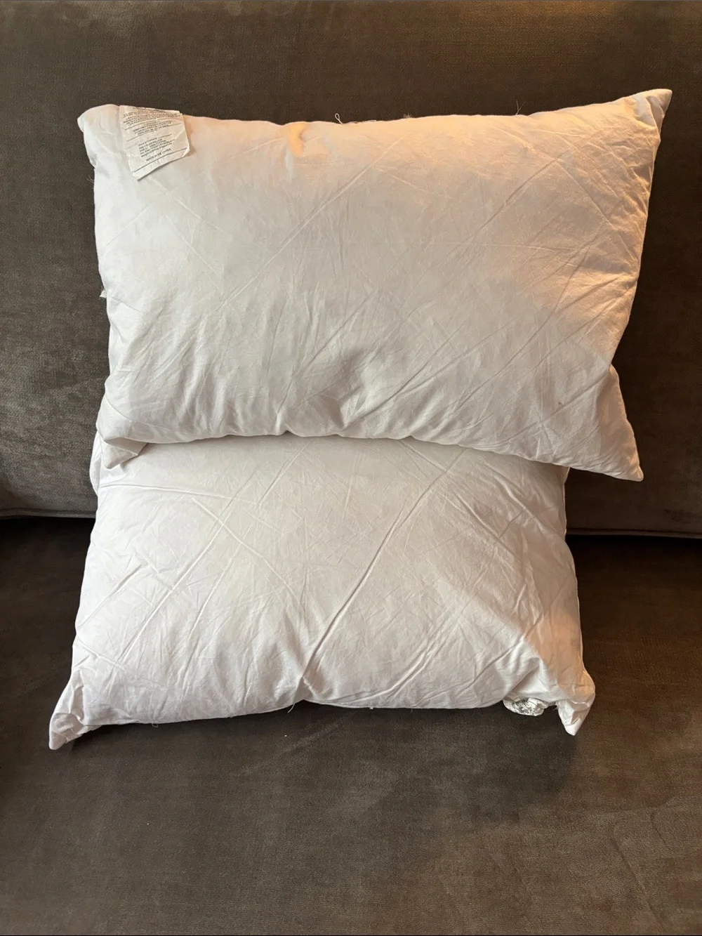 Walter.G set of two lumber/throw cushions in excellent preowned condition - Picture 9 of 10